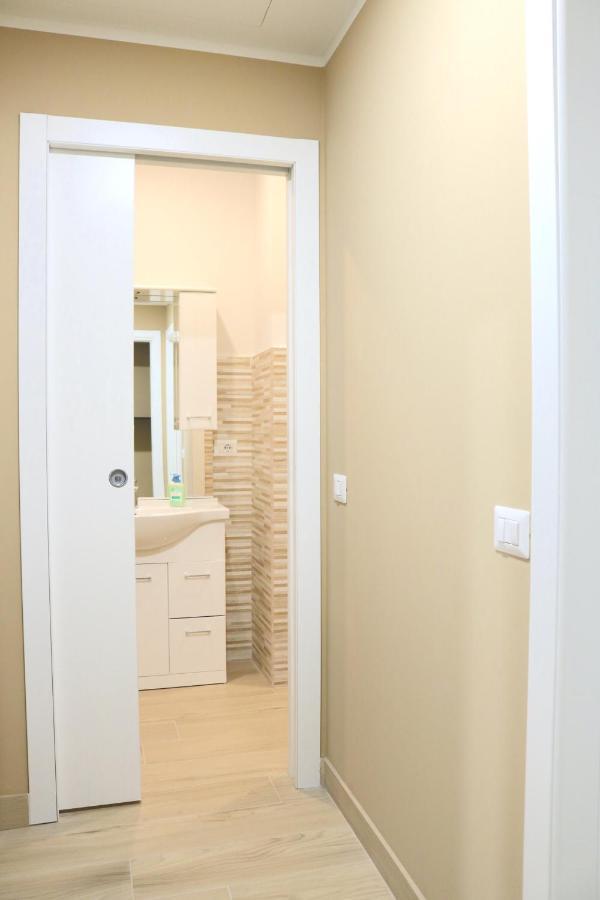 Portello Double Rooms Flat - 3 People 밀라노 외부 사진